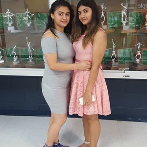 Meet your Posher, Isela